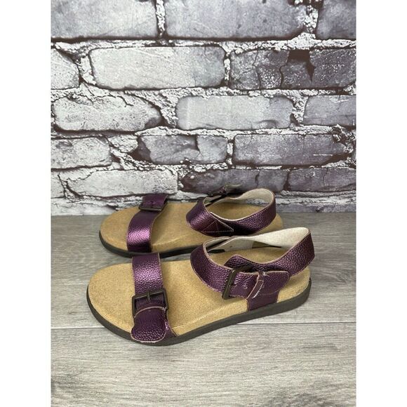 Revitalign  Metallic Purple Adjustable Buckle Slip On Sandals Shoes Women's Sz 7 - Picture 1 of 16